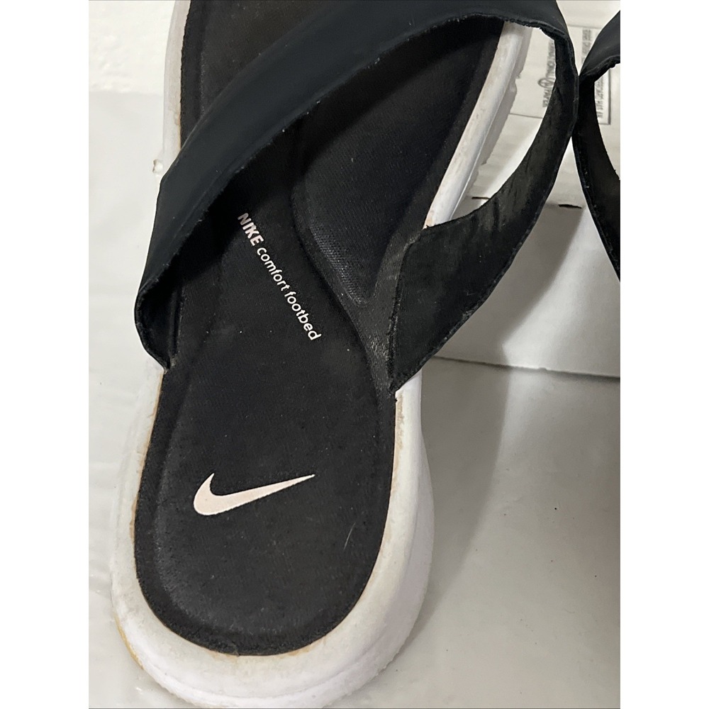 Nike Comfort Footbed Womens Size 9 Black White Thong Flip Flops Sandals Athletic - Picture 3 of 6